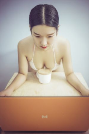 日本护士献身取精场面十分火爆_BD英语动漫在线观看
