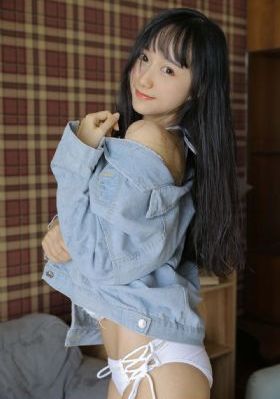 丰满少妇大尺度慢摇_4K高清视频播放